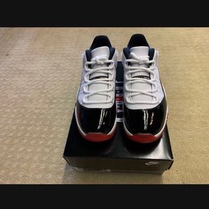Jordan 11 retro low concord bred, size 11, red and black